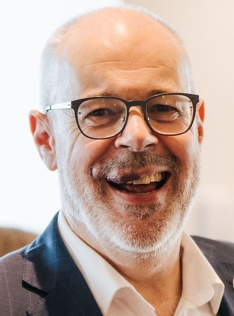Simon King